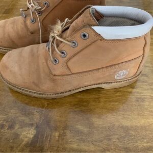 Timberland Womens Light Brown Chukka Boots